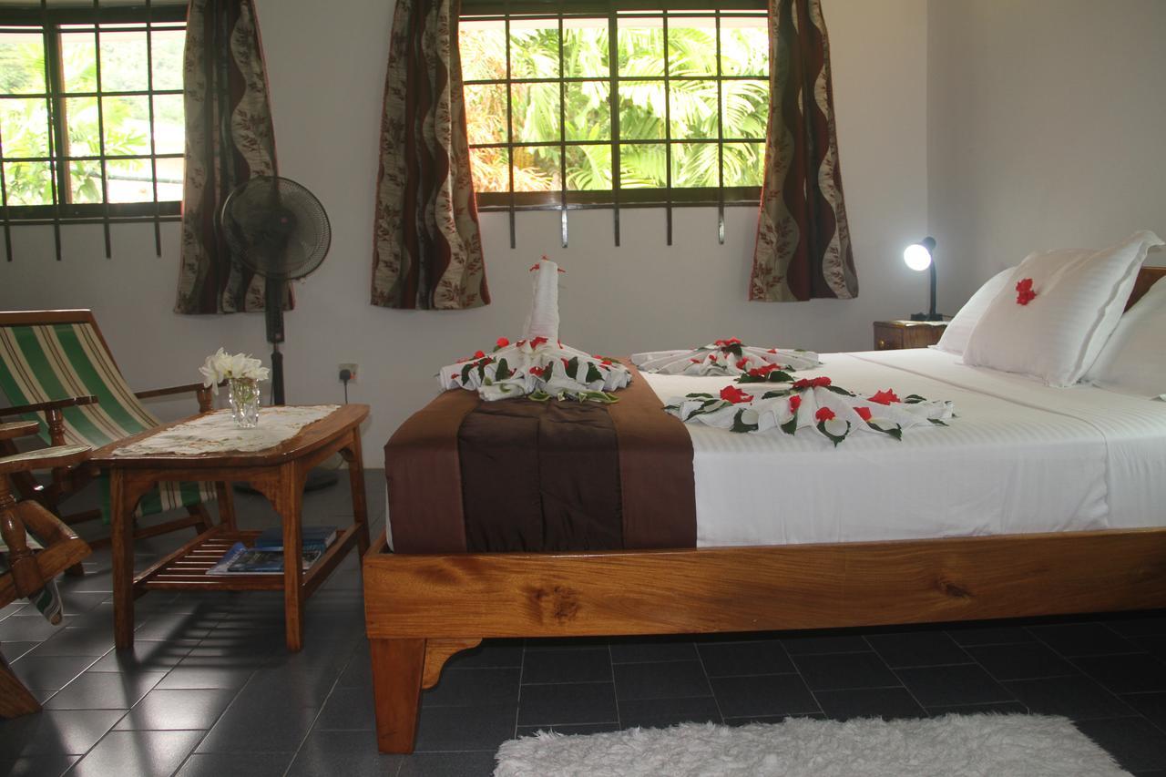 Daniella's Bed & Breakfast 2*
